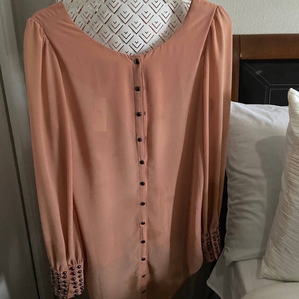 Women’s Blouse